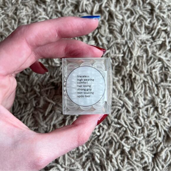 NEW! Haircare Sample Bundle - Picture 10 of 10